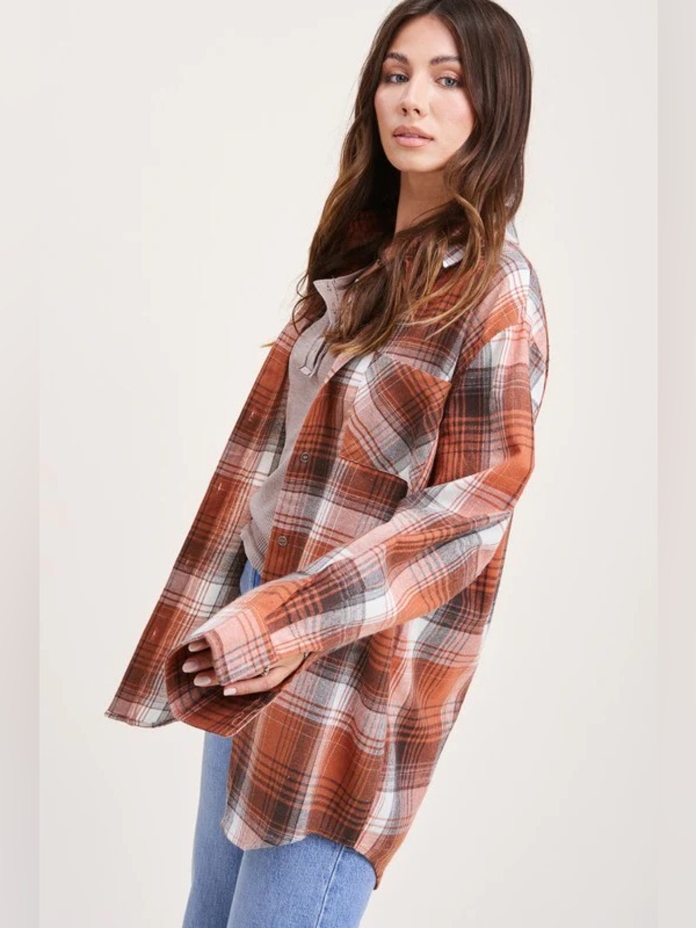 La Miel Classic Oversized Flannel in Orange Plaid Size Medium $38 Cotton Blend